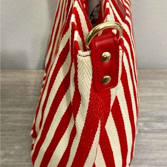 Moda Luxe Red & Cream Striped Canvas Zip Tote Travel Beach Overnight Bag Purse - Picture 3 of 7